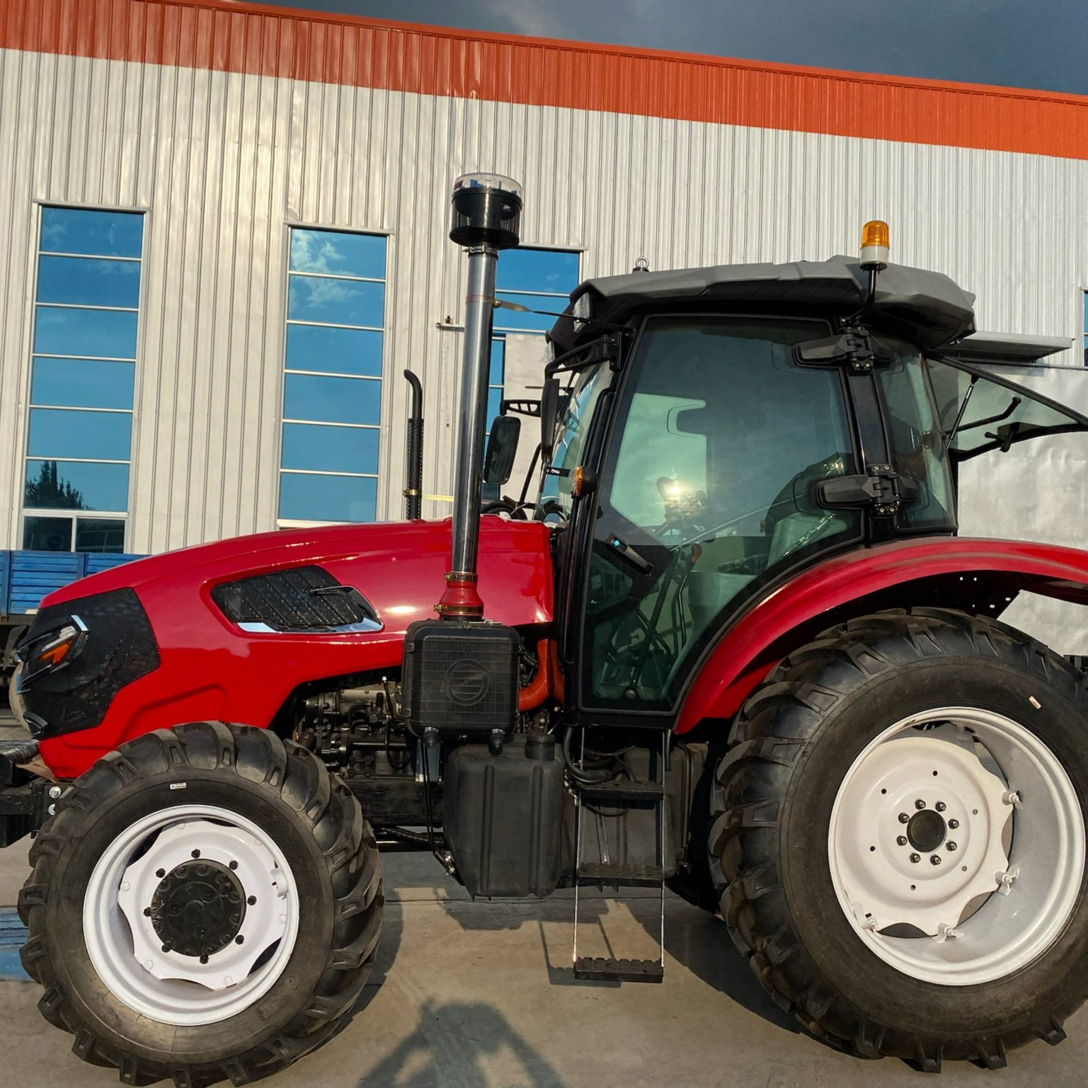 25-20000 hp wheeled tractor  4