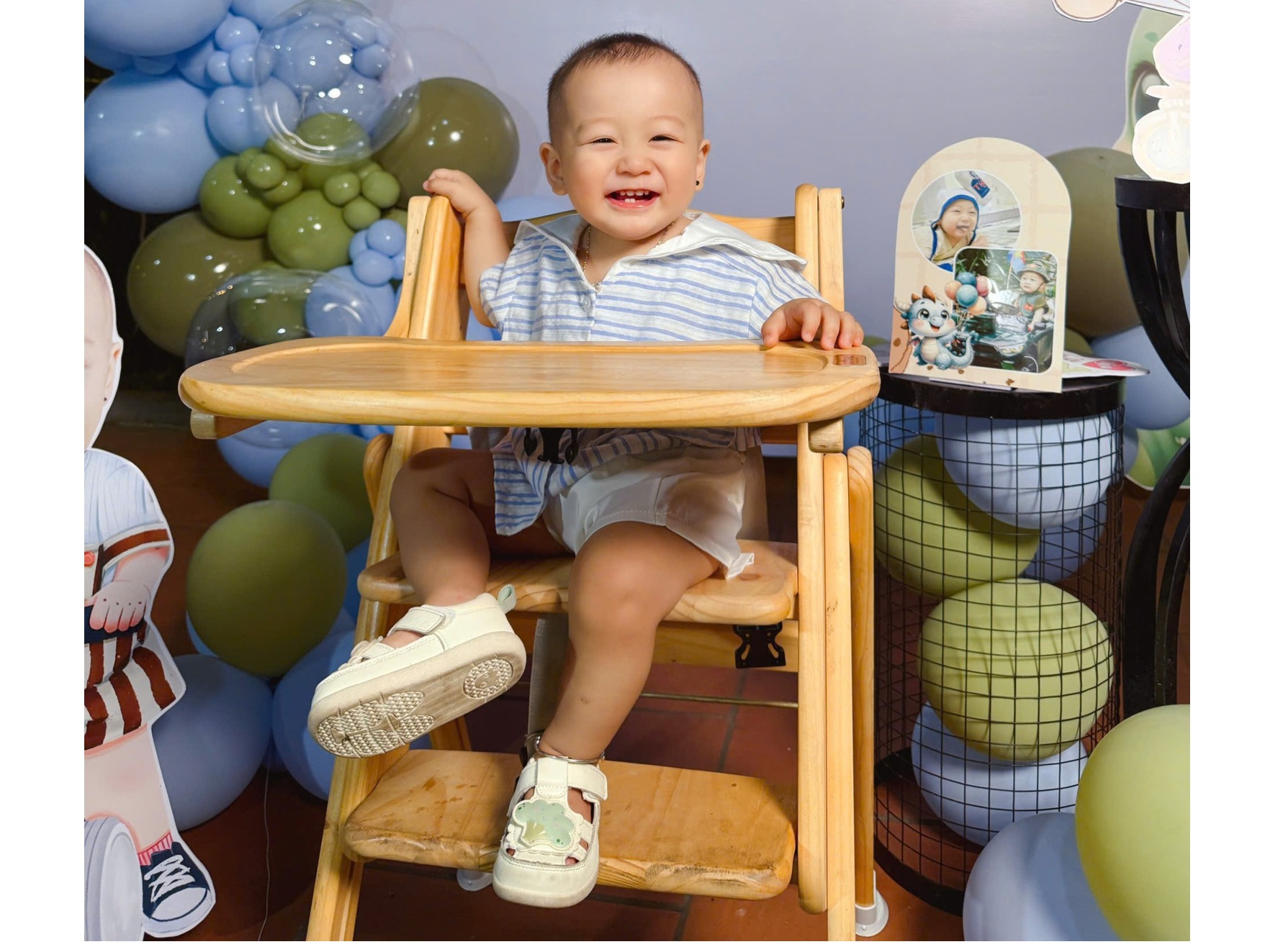 Wooden Infant High Chair H1 with Soft Grey Cushion | Foldable | 3 Adjustable Height Levels (6 to 60 Months) 2