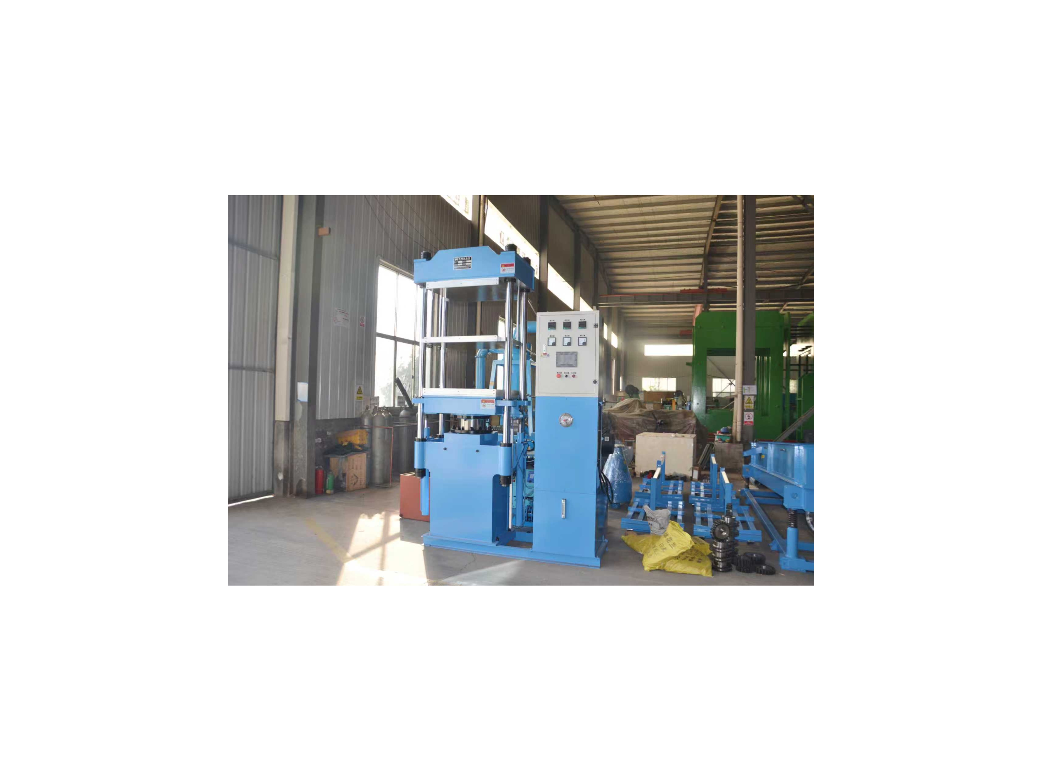  Plate Vulcanizing machine 3