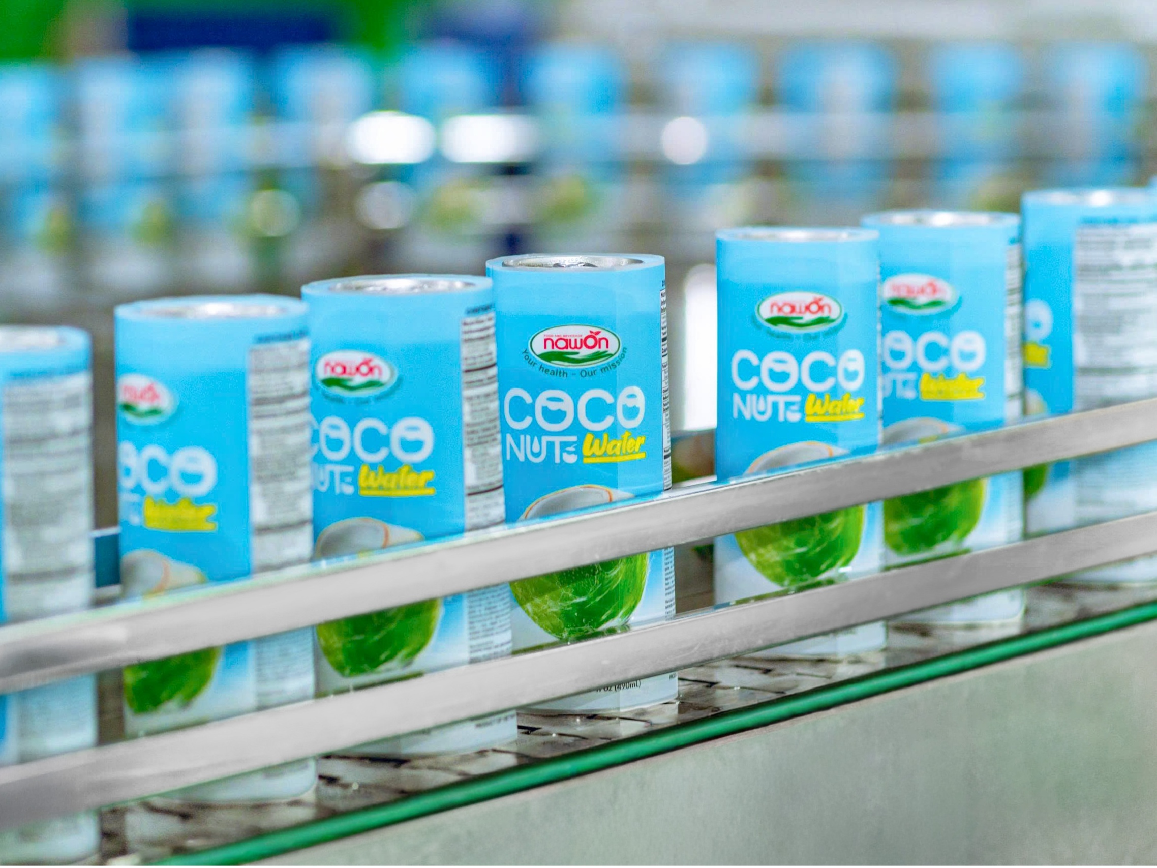 NAWON 500ml Bottle Natural Coconut Water with Chocolate Flavor Sweet Puree Sugar-Free Halal Certified Manufactured in Vietnam 4