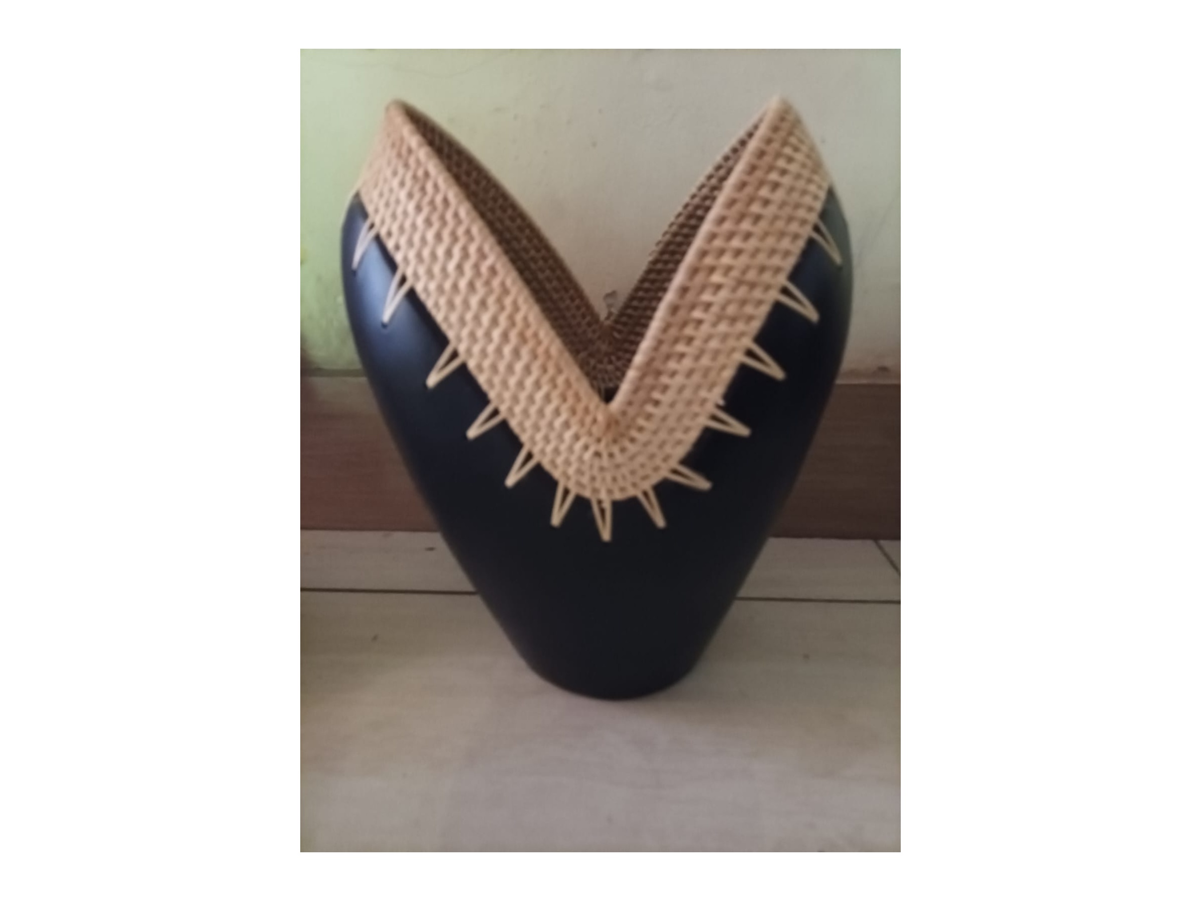 Lombok Rattan Terracotta Vase