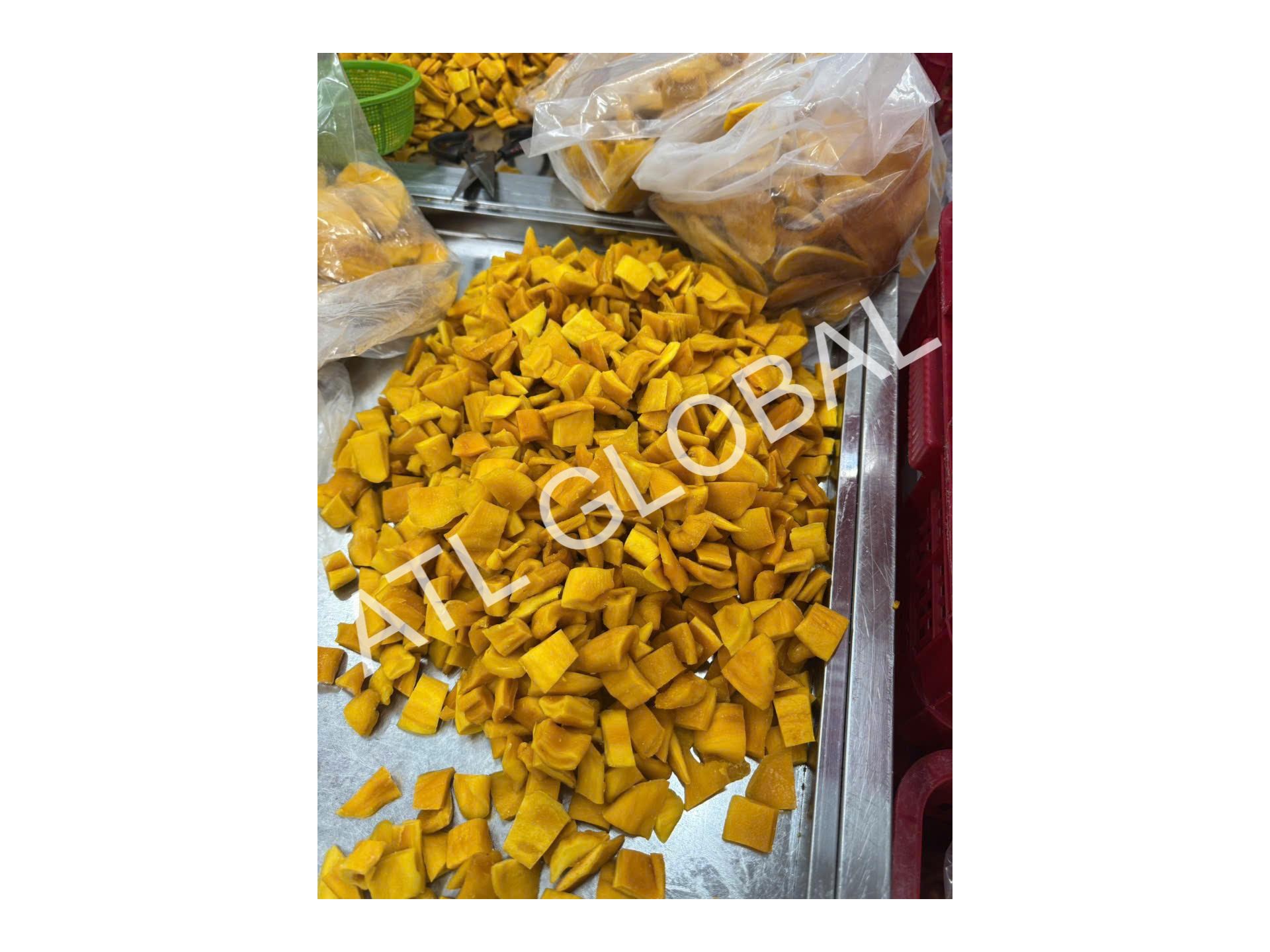 SOFT DRIED MANGO DICE 1